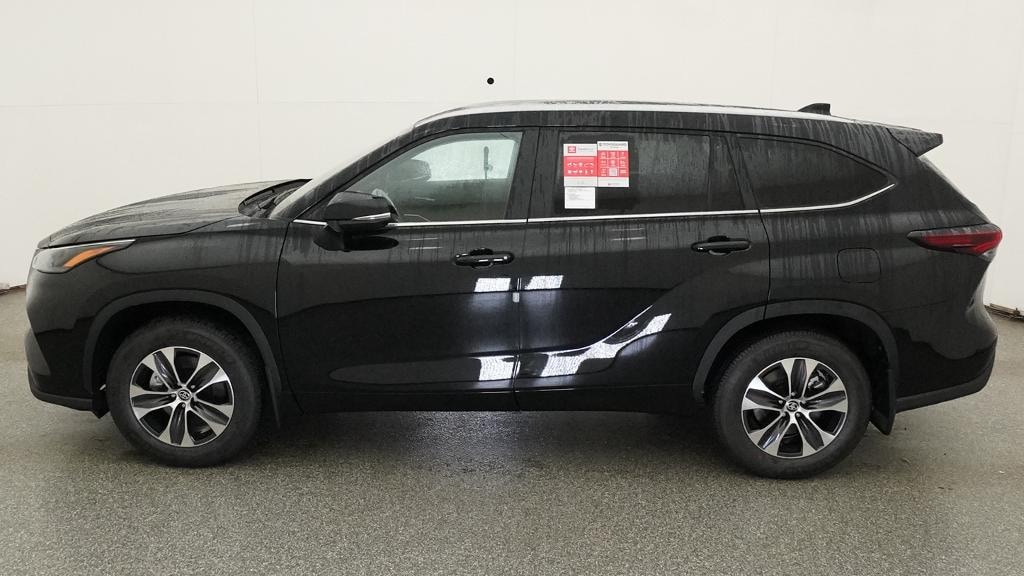New 2026 Toyota Highlander XLE SUV