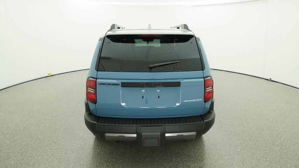 2026 Toyota Land Cruiser photo 2