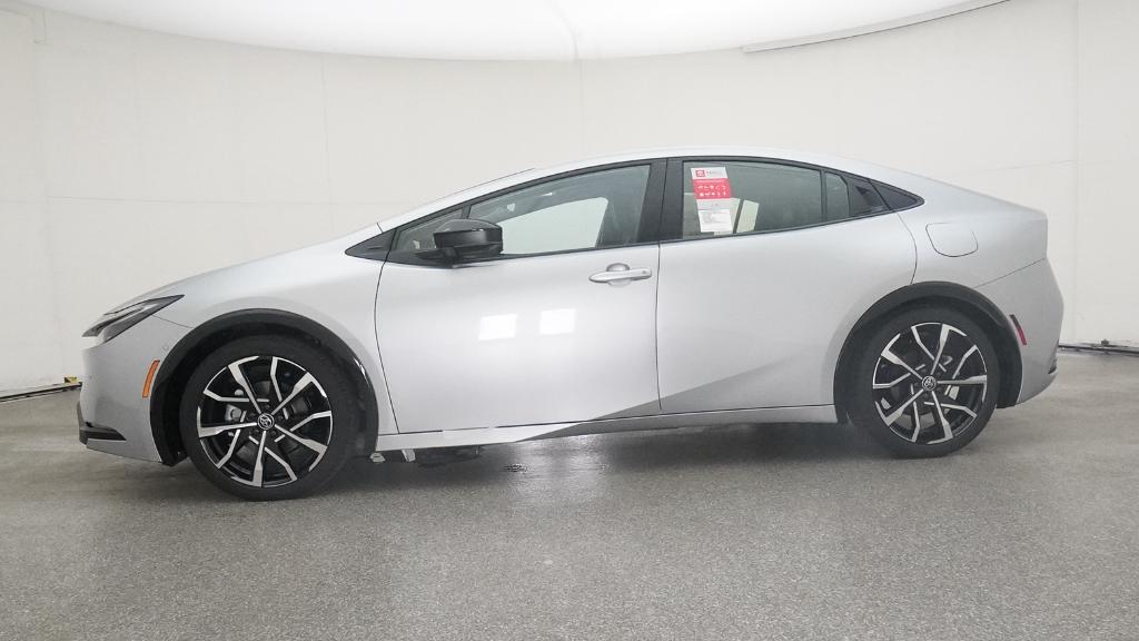 2026 Toyota Prius Plug-in Hybrid XSE Premium - Photo 10