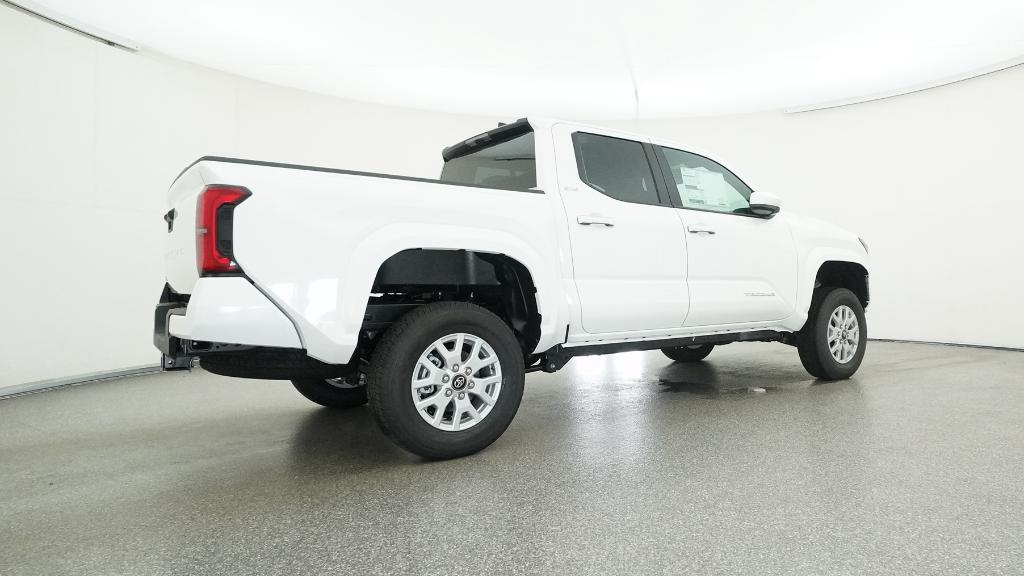 2025 Toyota Tacoma SR5 - Photo 22
