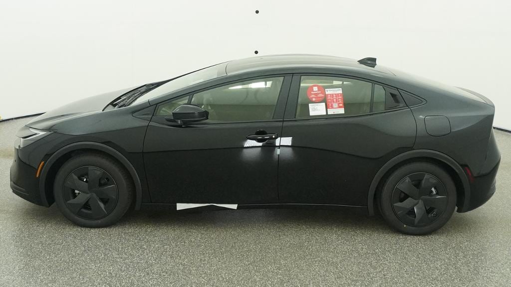 New 2027 Toyota Prius LE Hatchback
