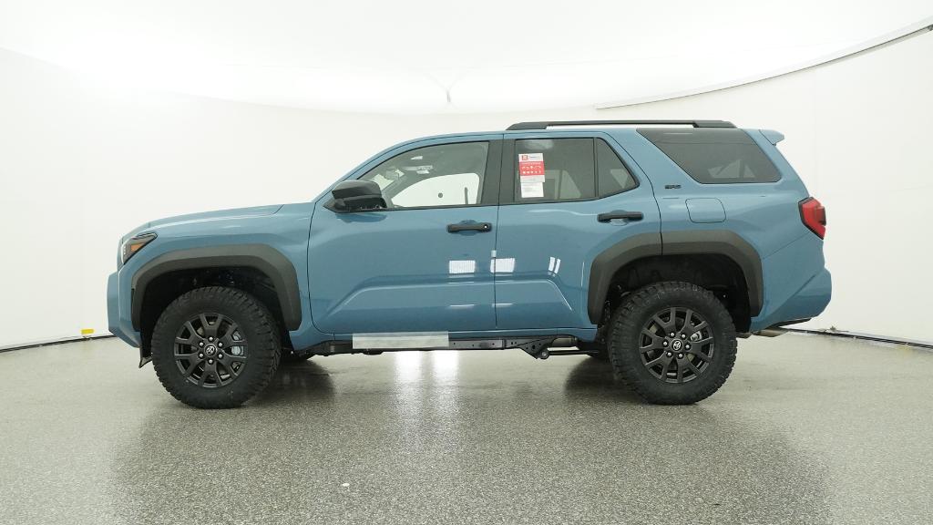 2025 Toyota 4Runner SR5 photo 4