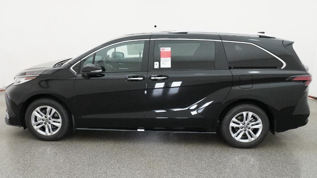New 2026 Toyota Sienna Limited 7 PASSENGER