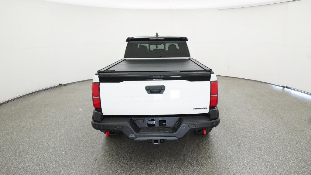 2025 Toyota Tacoma TRD Pro - Photo 15