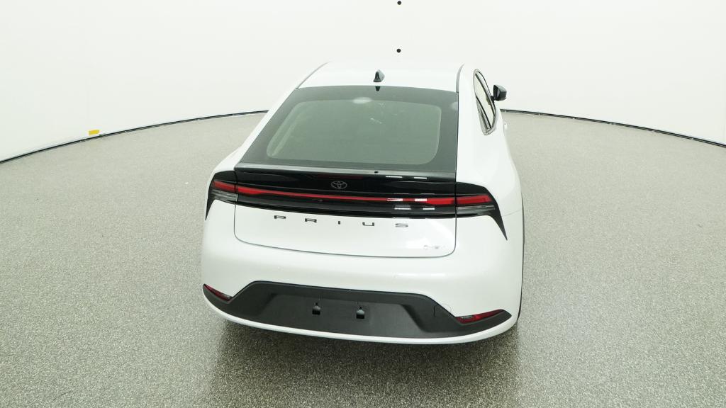 2026 Toyota Prius LE photo 3