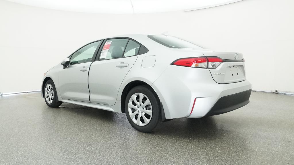 2026 Toyota Corolla LE photo 2