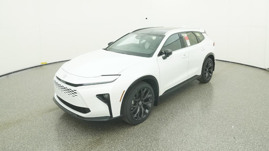 2025 Toyota Crown Signia Limited's photo