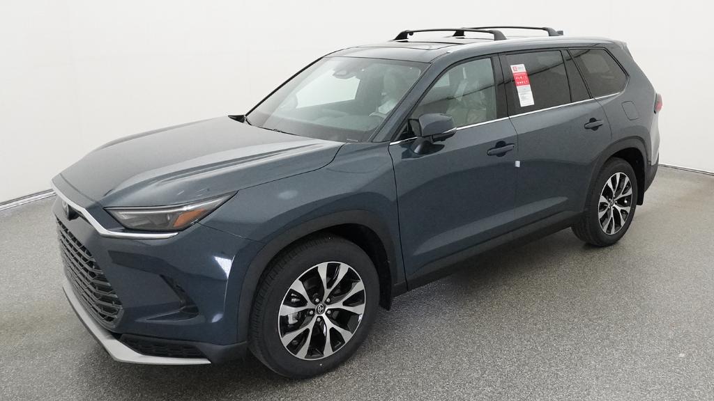 2026 Toyota Grand Highlander Hybrid SUV 