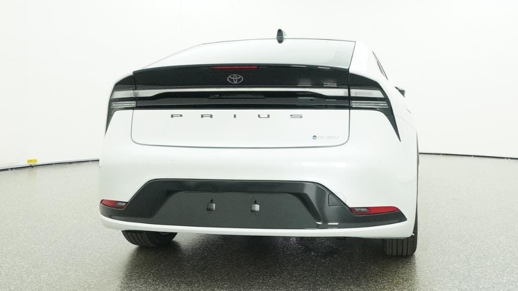 2026 Toyota Prius Plug-in Hybrid XSE - Photo 2