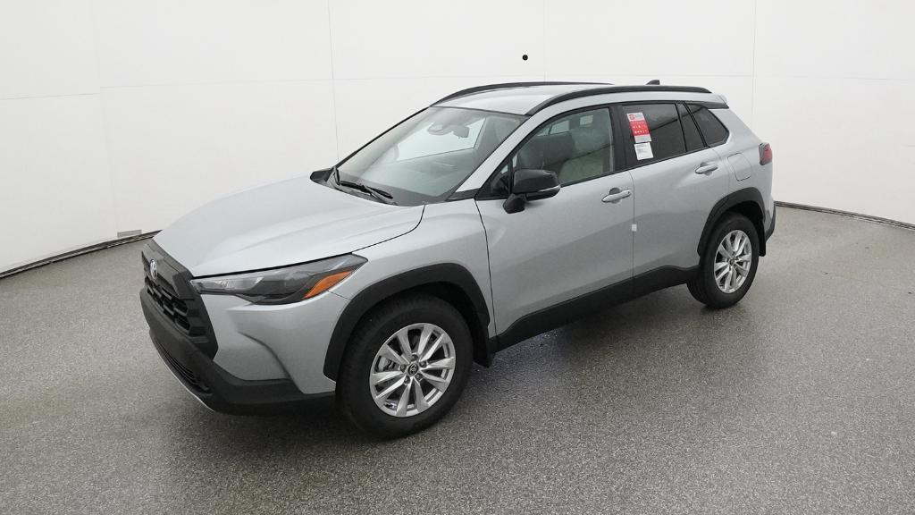 2026 Toyota Corolla Cross LE's photo