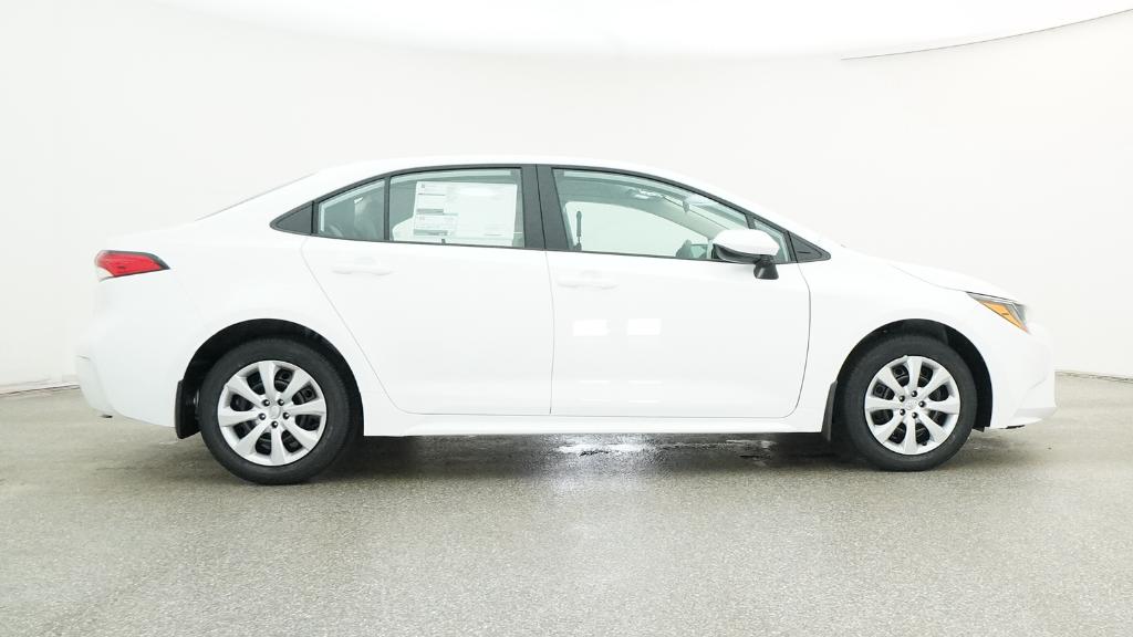 2026 Toyota Corolla LE photo 2