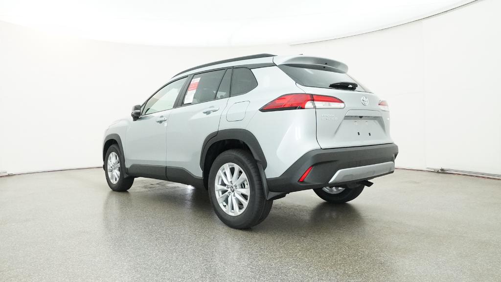 2025 Toyota Corolla Cross LE photo 2