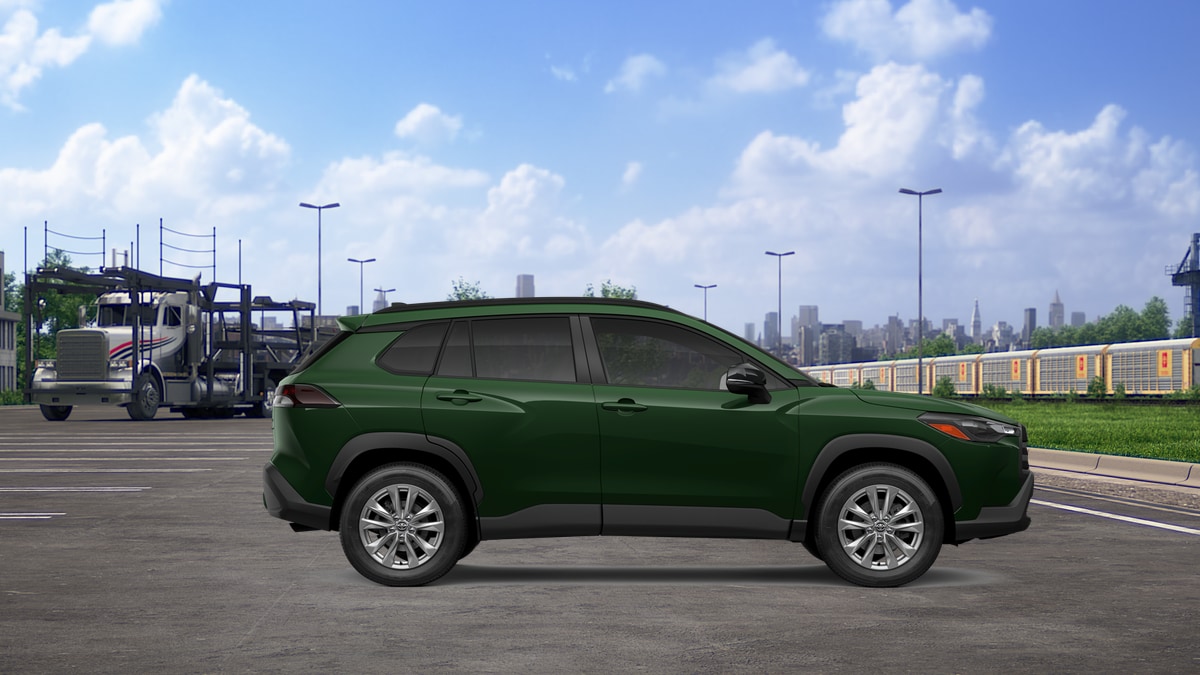 2026 Toyota Corolla Cross LE - Photo 13