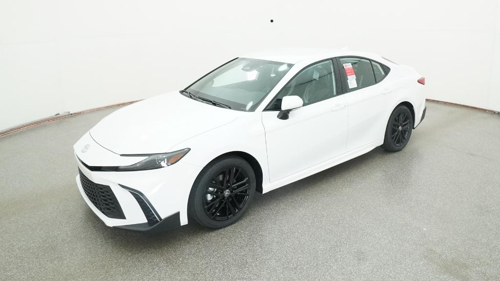 2026 Toyota Camry SE's photo