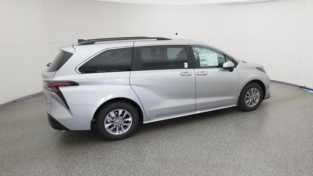 New 2025 Toyota Sienna XLE Van Passenger Van