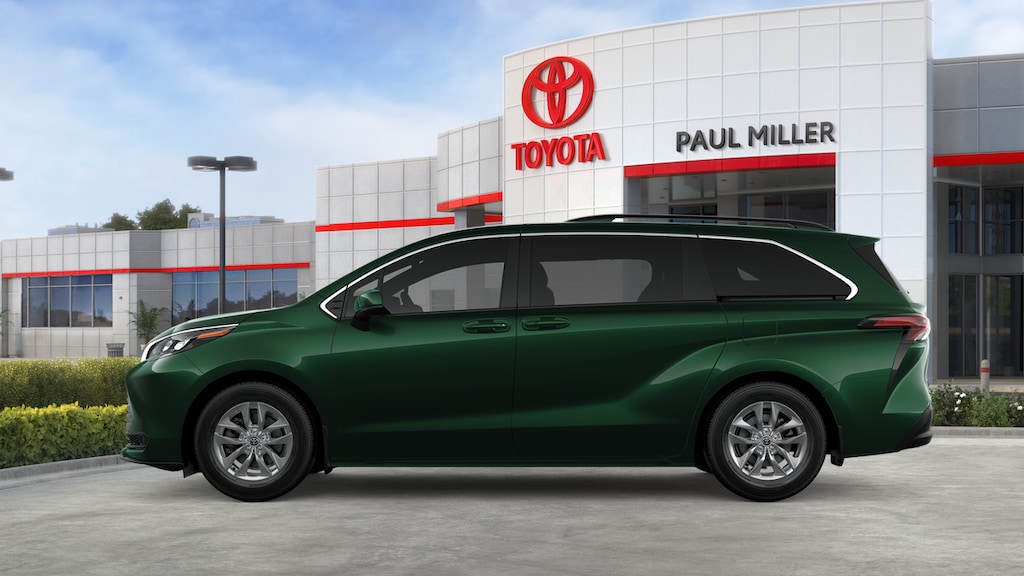 New 2025 Toyota Sienna LE 8 PASSENGER