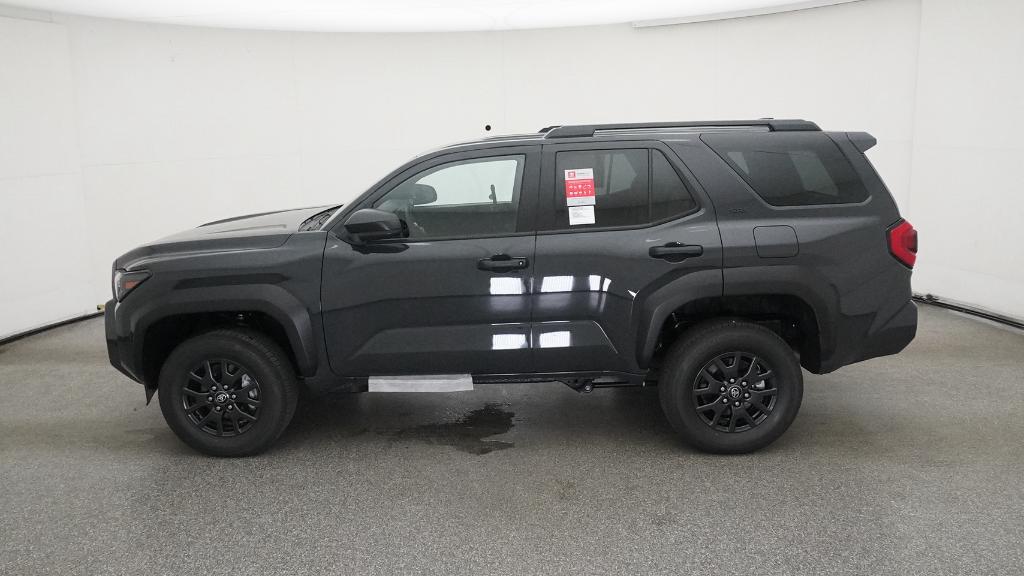 2025 Toyota 4Runner SR5 photo 4