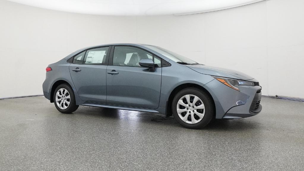 2026 Toyota Corolla LE photo 4