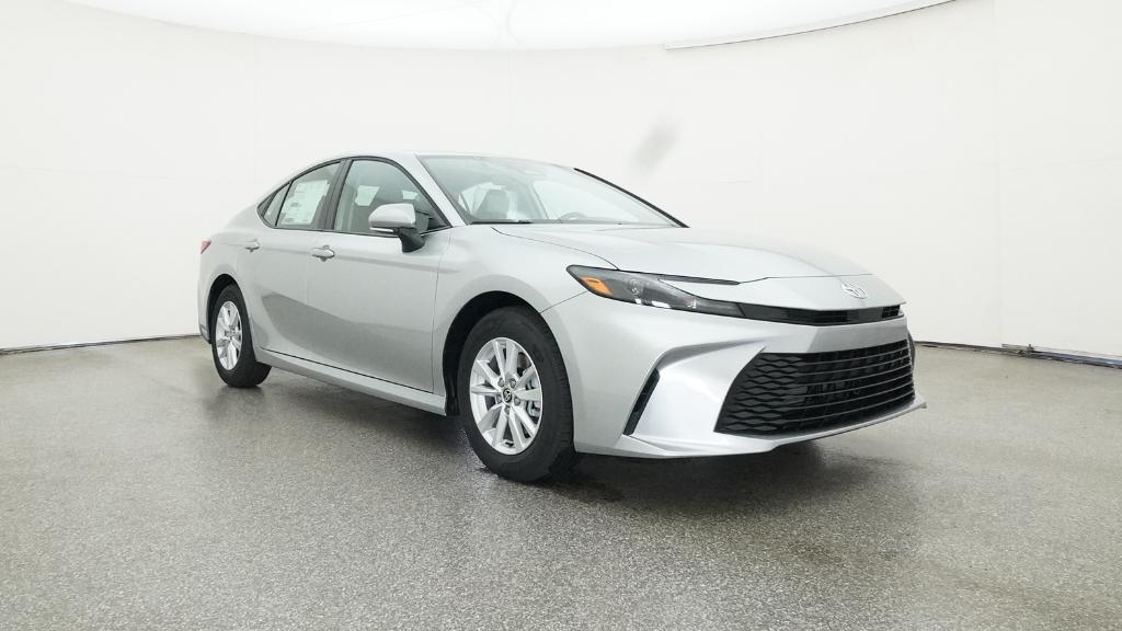2026 Toyota Camry LE photo 3