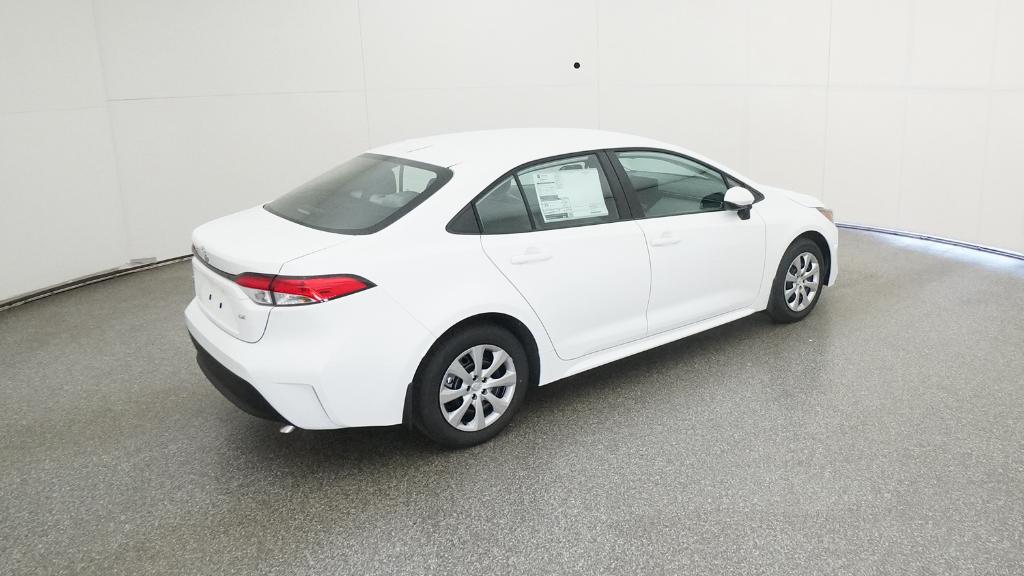 2026 Toyota Corolla LE photo 2