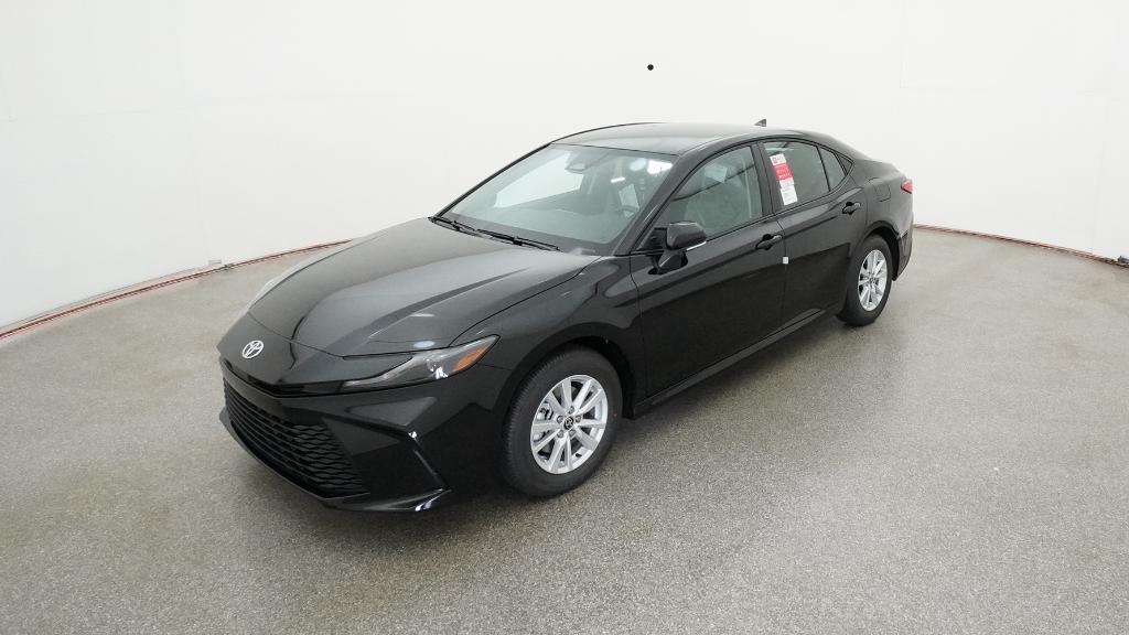 2026 Toyota Camry LE Hybrid's photo