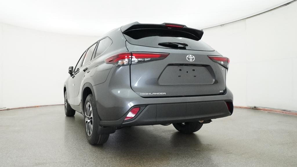 2025 Toyota Highlander Hybrid XLE photo 4
