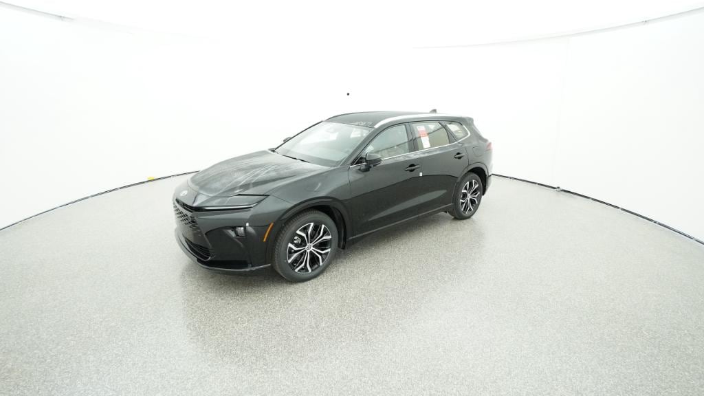 2025 Toyota Crown Signia XLE's photo