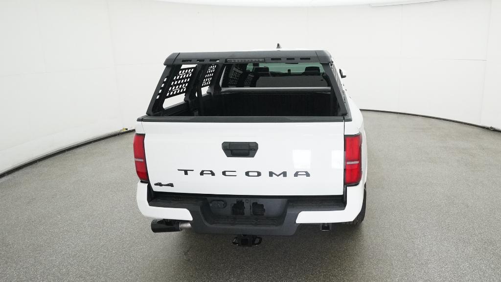 2025 Toyota Tacoma SR5 - Photo 30