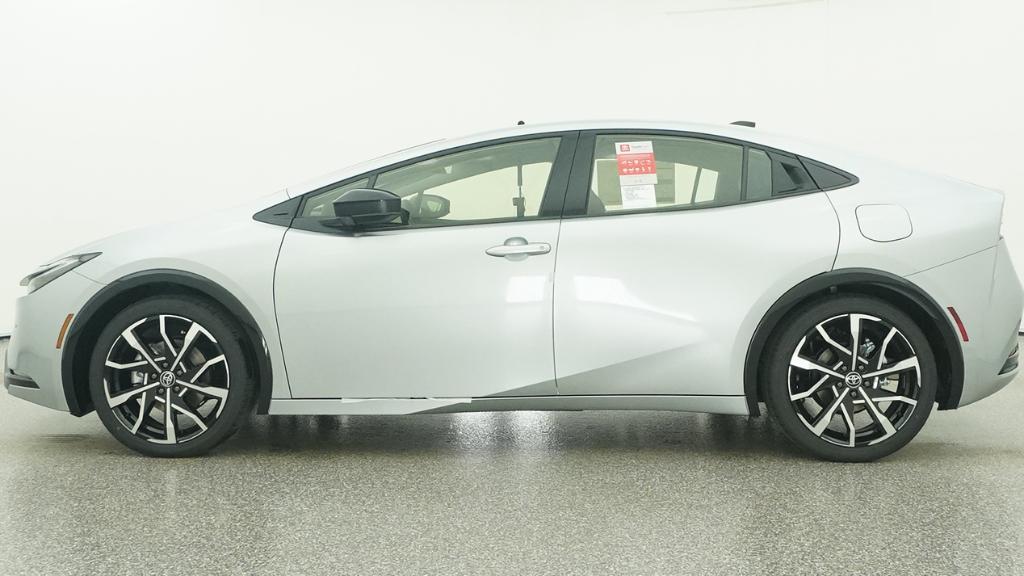 2026 Toyota Prius Plug-in Hybrid XSE - Photo 19