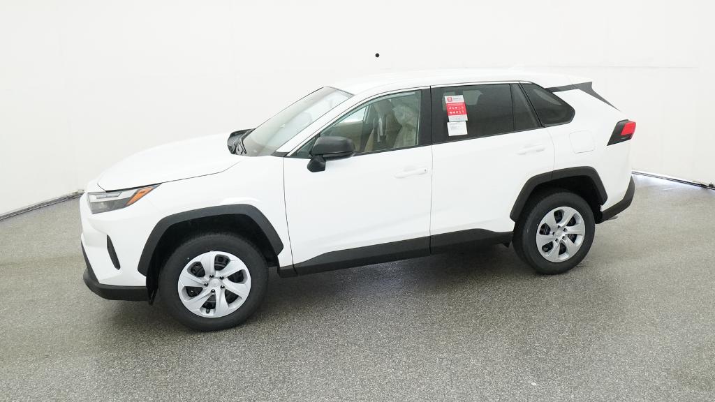 2025 Toyota RAV4 LE photo 4
