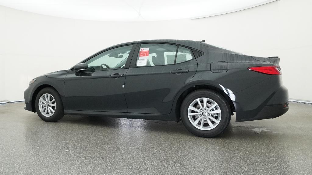 2026 Toyota Camry LE photo 4