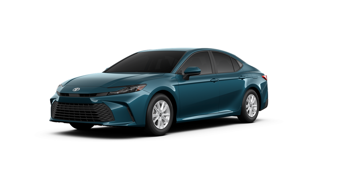 2026 Toyota Camry LE photo 4
