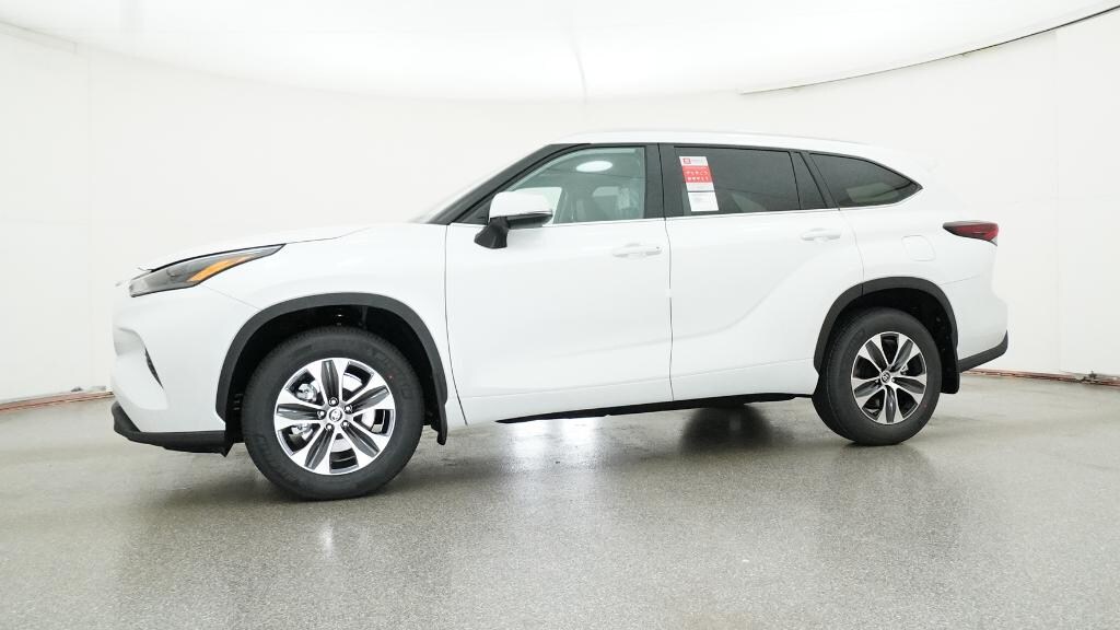 New 2026 Toyota Highlander XLE SUV