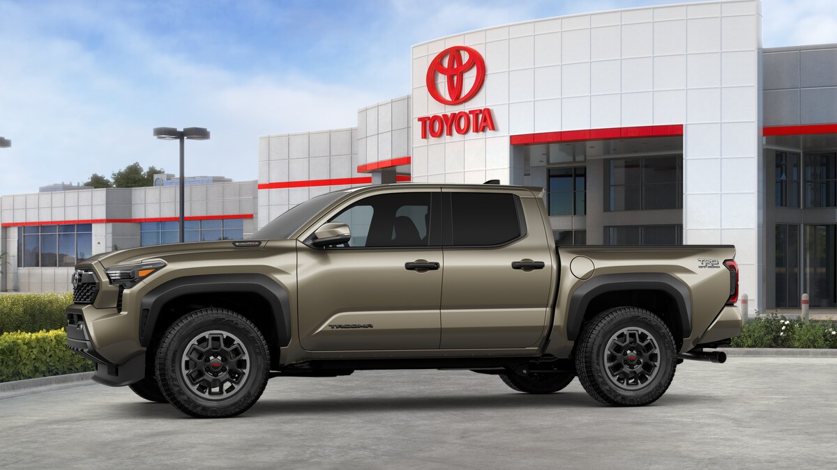 2025 Toyota Tacoma TRD Off-Road photo 3