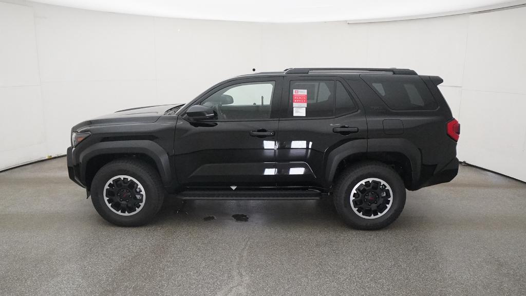 2025 Toyota 4Runner TRD Off-Road photo 2