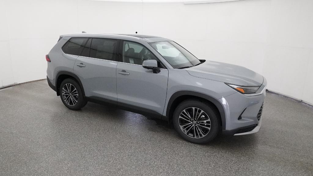 2026 Toyota Highlander Hybrid Platinum photo 4