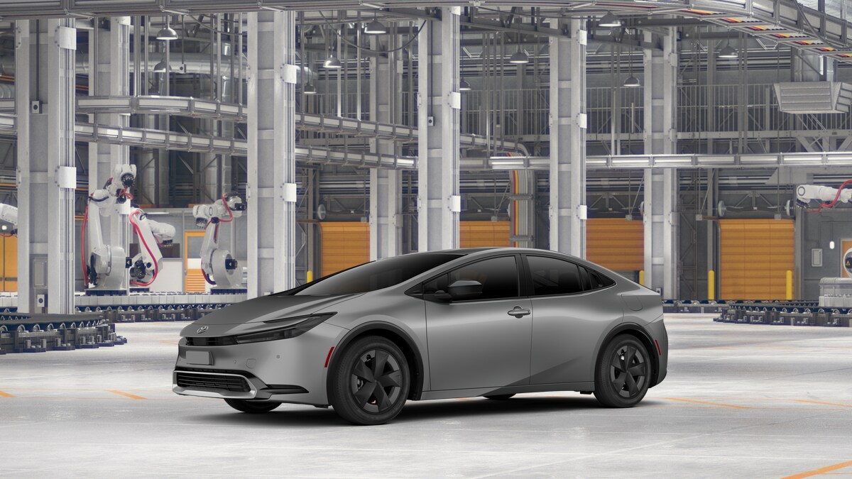2026 Toyota Prius SE Plug-in Hybrid photo 2