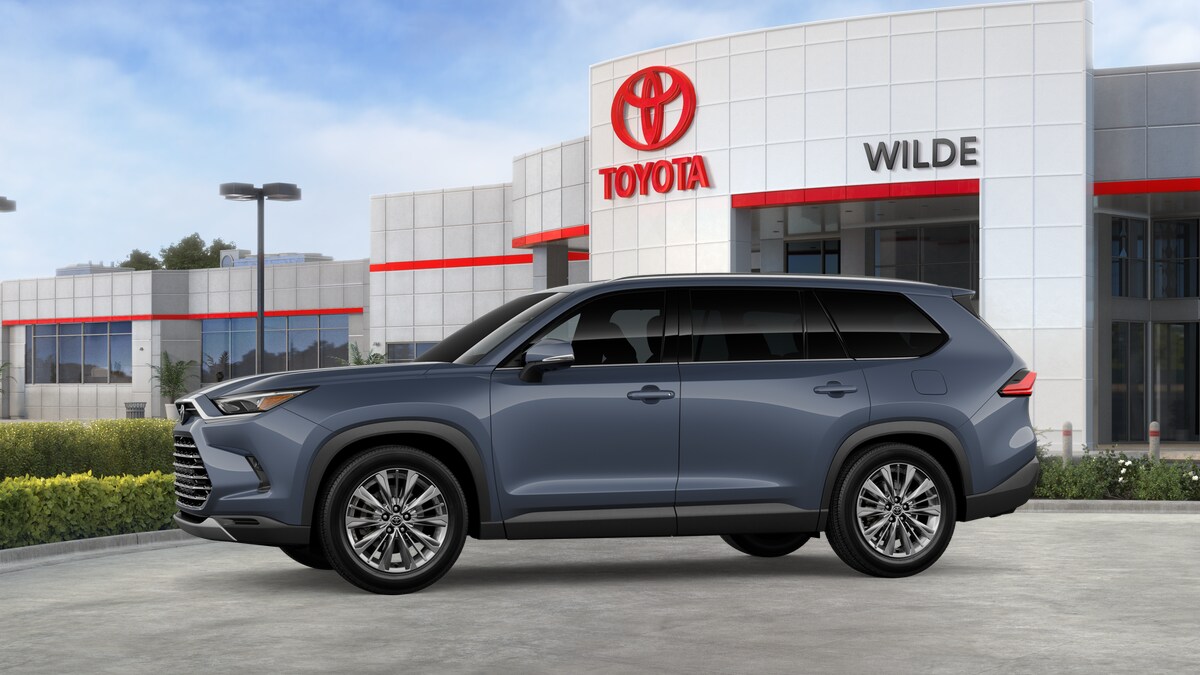 2026 Toyota Grand Highlander Platinum photo 4