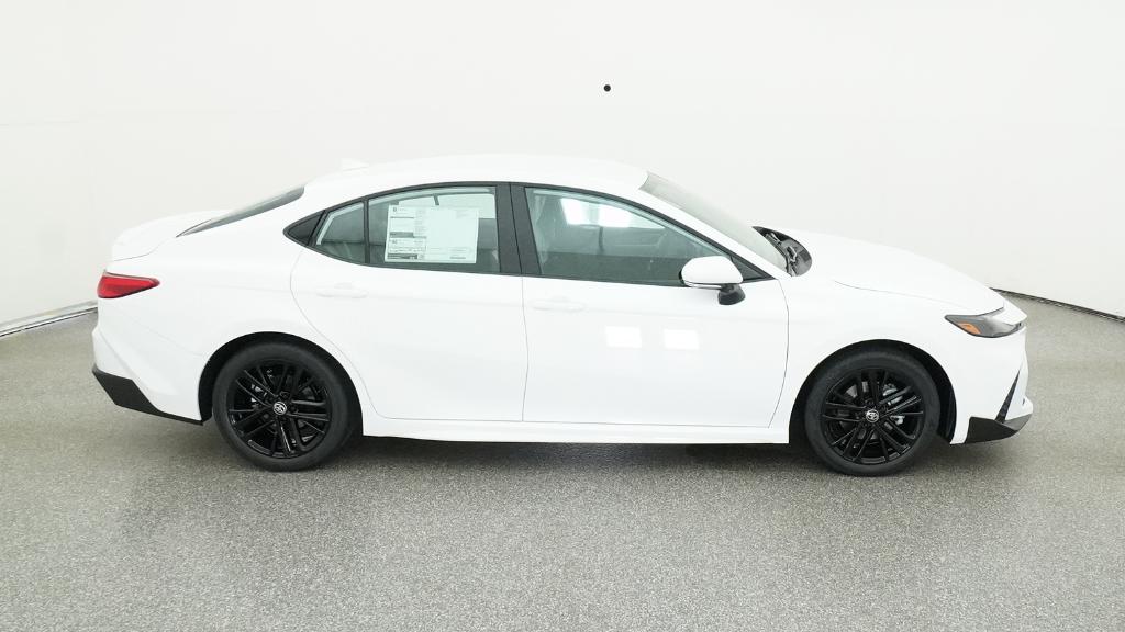 2026 Toyota Camry SE photo 3
