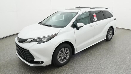 2026 Toyota Sienna XLE 7 Passenger Van Passenger Van