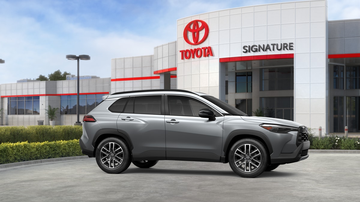 2026 Toyota Corolla Cross XLE - Photo 31