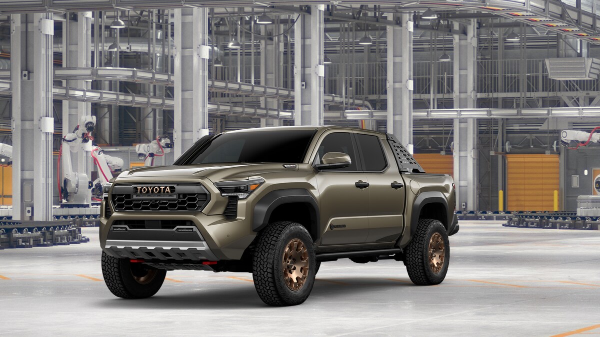 2025 Toyota Tacoma Trailhunter photo 2