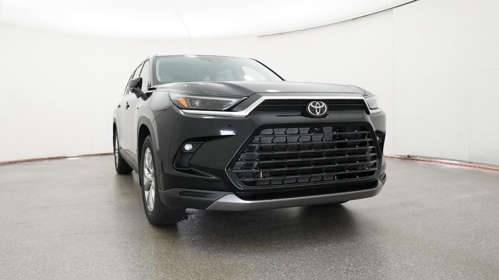 2026 Toyota Grand Highlander Limited photo 3