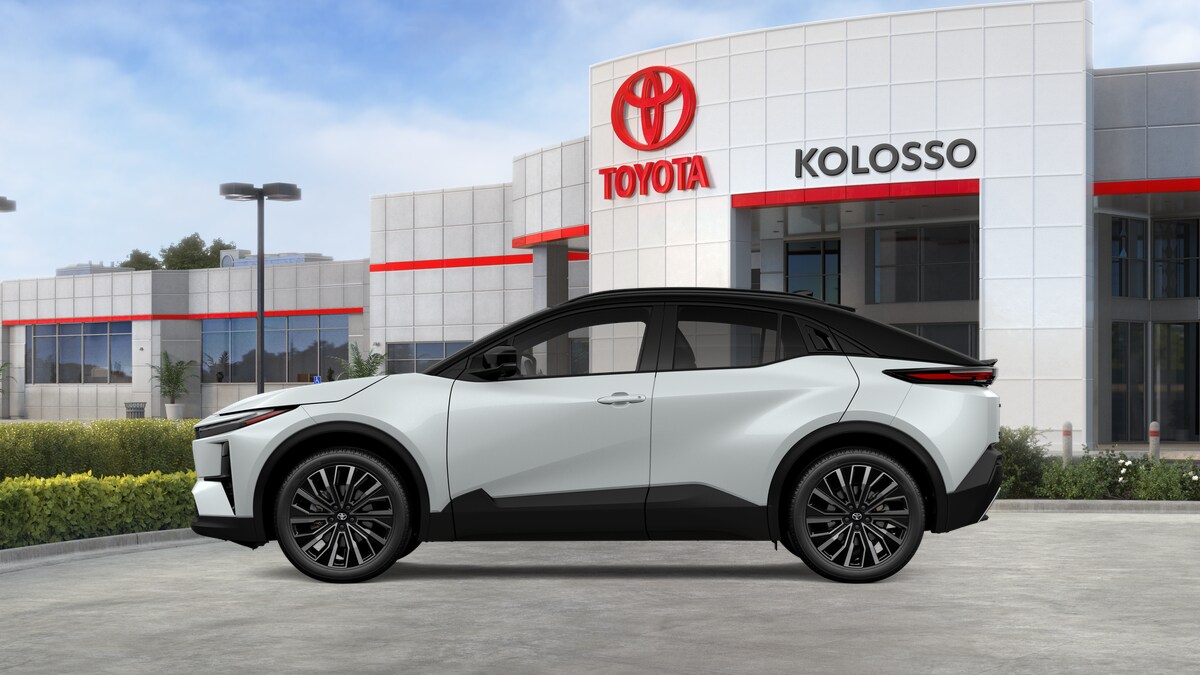 2026 Toyota C-HR XSE - Photo 13