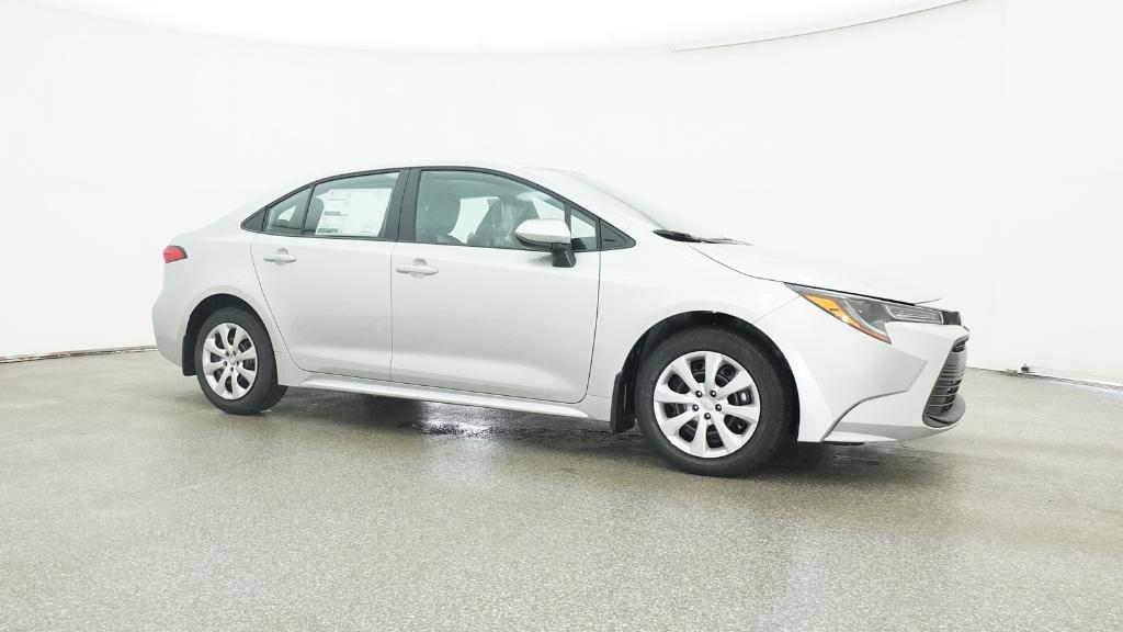 2026 Toyota Corolla LE photo 4