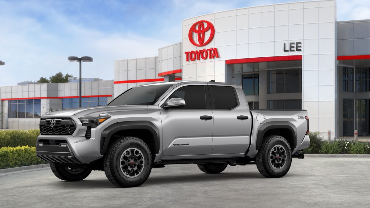 2025 Toyota Tacoma TRD Off-Road photo 2