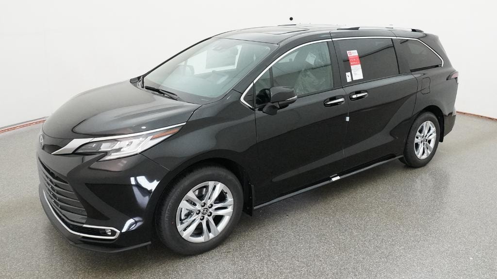 New 2026 Toyota Sienna Limited 7 PASSENGER