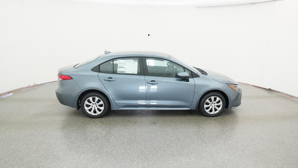 2026 Toyota Corolla LE photo 2