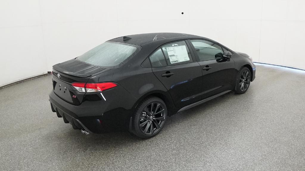 2026 Toyota Corolla SE photo 2