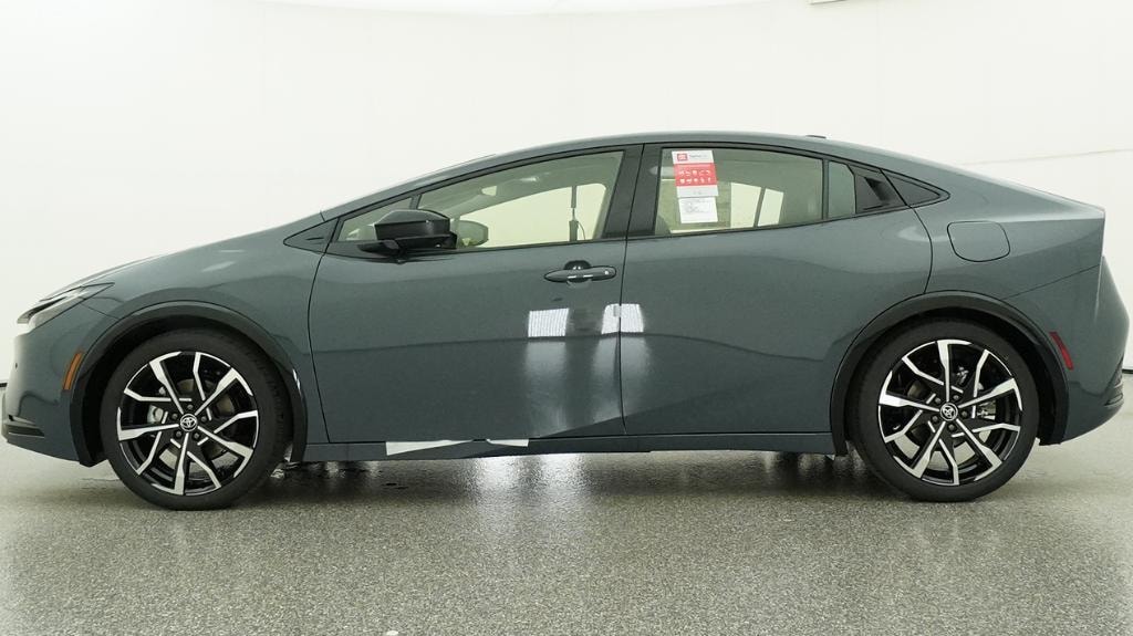 New 2026 Toyota Prius Plug-in Hybrid XSE Hatchback